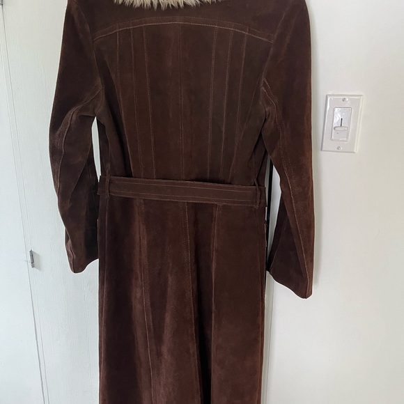 - Vintage 1970’s suede wool lined trench coat - Picture 4 of 6